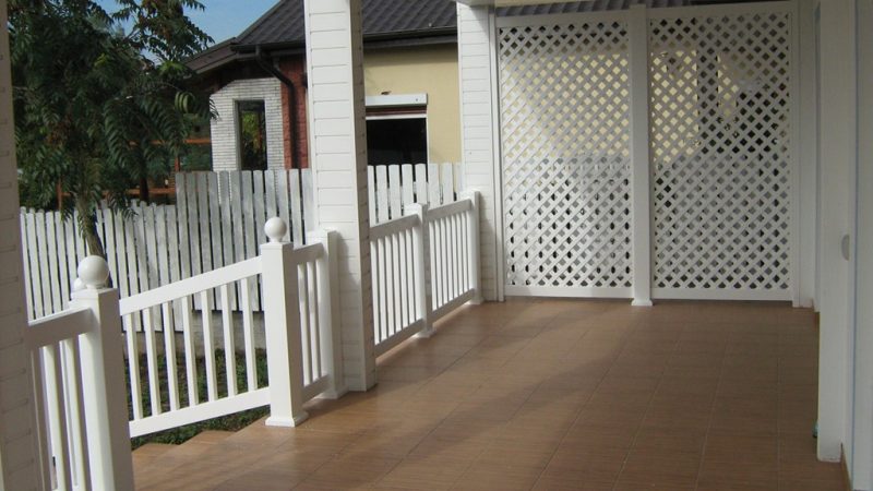 Balustradă PVC Siliștea Snagovului (detaliu scară)