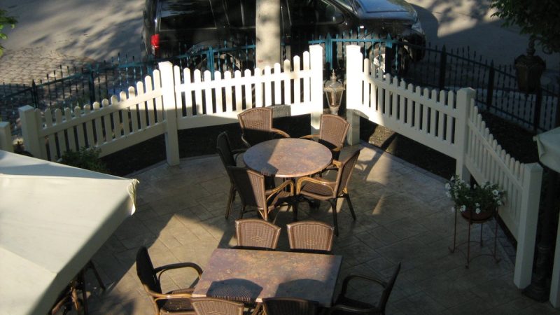 Gard PVC model Birmingham-C, Derby Pub, București