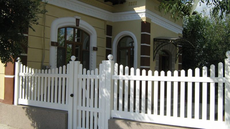 Gard PVC model Birmingham-C și poartă, Giurgiu, GR