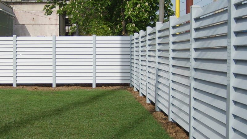 Gard PVC model Blinds, Rompetrol, b-dul Bucureștii Noi 48, București